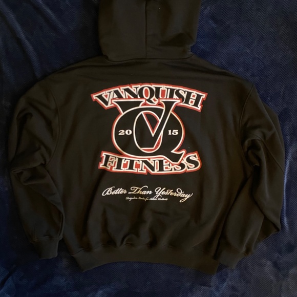 Vanquish Fitness Sweater and Shirt - Picture 2 of 6